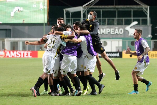 Guaraní busca sentenciar la serie en casa