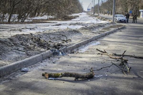 Rusia lanza ataque aéreo sobre Jarkov y acecha a Kiev