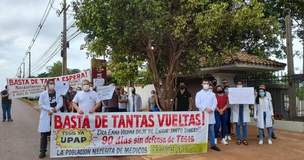 La Nación / Estudiantes de medicina exigen fecha para tesis tras 90 días de espera