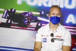 Reino Unido “banea” a pilotos rusos y bielorrusos de sus competiciones