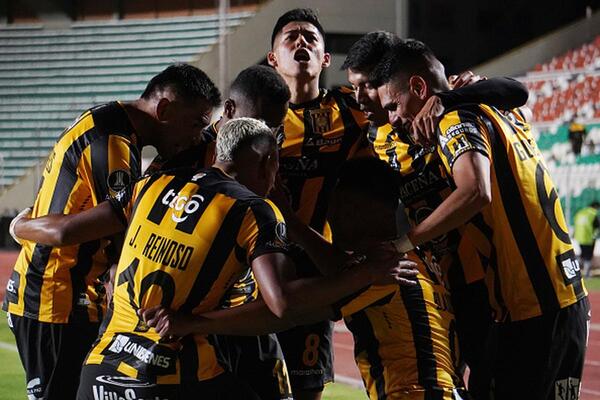 Goleada, remontada y clasificación del The Strongest