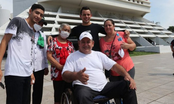 Tras días de pesadilla en Ucrania, José Ariel López ya está en Paraguay - OviedoPress