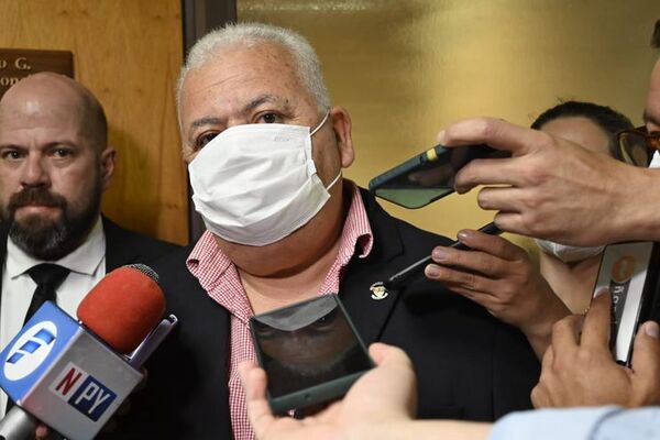 Si bien renunció como diputado, ¿cómo se defendió el “estresado” Ozorio?