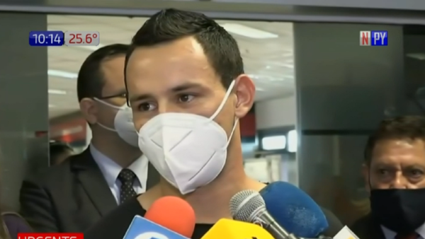 El jugador paraguayo que se encontraba en Ucrania llegó al país