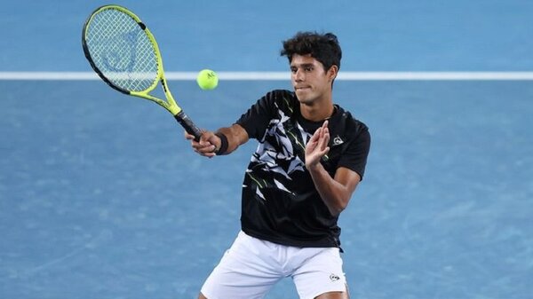 Dani Vallejo, el tercer mejor tenista juvenil del mundo | Noticias Paraguay