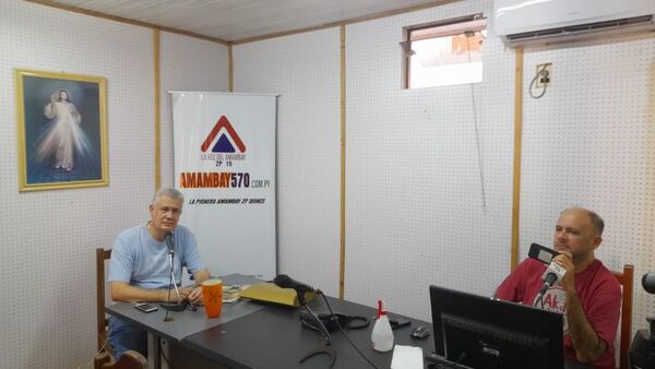 Hablando con el Intendente por la 570 AM y Amambay News Online a partir de las 18:30