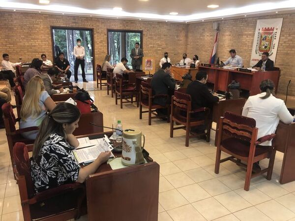 Gremios piden inversión en infraestructura en microcentro de CDE - ABC en el Este - ABC Color