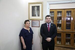 Distinguida colección “Julio del Puerto” inaugura Biblioteca de UniNorte - Polideportivo - ABC Color