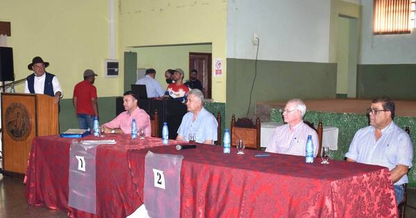 La Nación / Eulalio Gómez Batista fue reelecto como presidente de la Regional Amambay de la ARP
