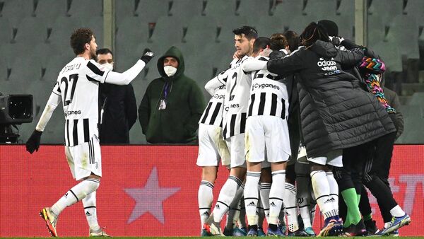 Un autogol del Fiorentina da la victoria al Juventus en el descuento