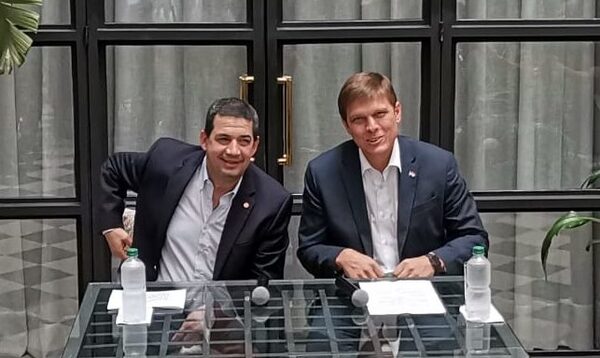 Fuerza Republicana anuncia que investigará antecedentes de sus candidatos