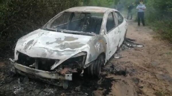 Hallan un auto incinerado con restos óseos en su interior en Ypané