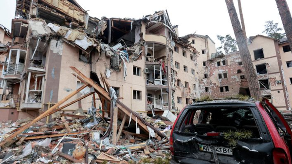 Octavo día de invasión: más bombardeos rusos ante nuevas negociaciones