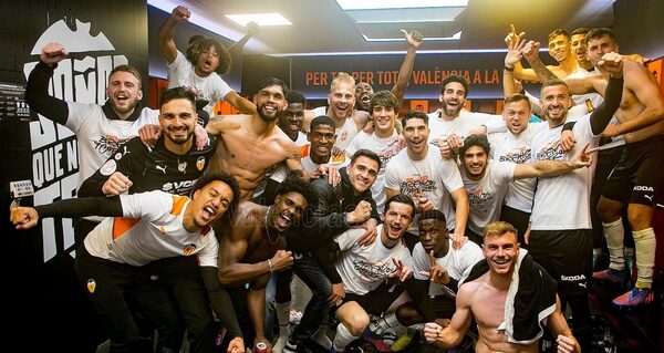 Con Omar Alderete de titular, Valencia clasifica a la final de la Copa del Rey