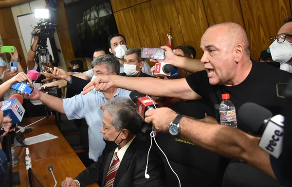 Tensión en la Cámara de Diputados por maniobra cartista para frenar sesión - Noticiero Paraguay