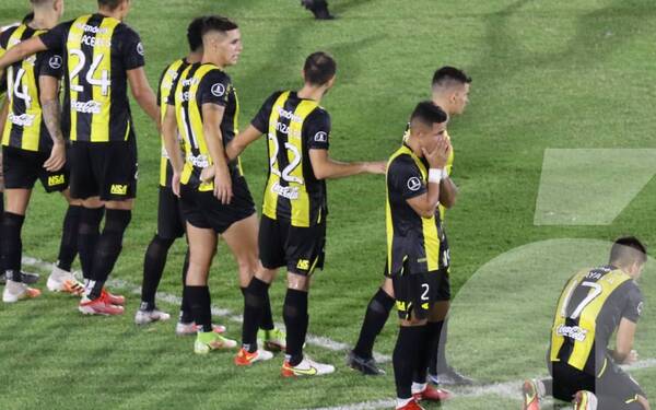 Crónica / ¿Qué lo que pasa todo? he'i hinchas de Guaraní