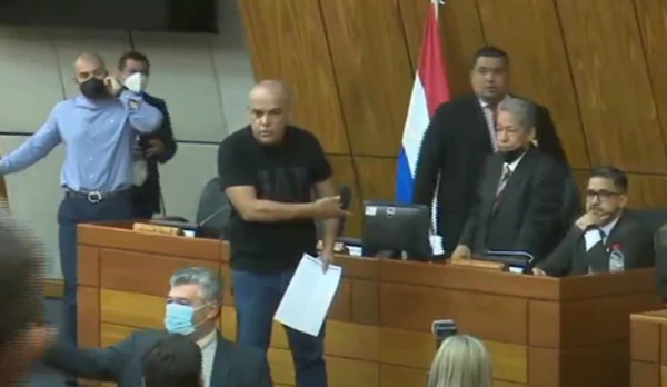 Tensiones en Diputados por quórum para sesión extra desconvocada - El Observador