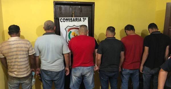 La Nación / Exintendente de Zanja Pytã y seis personas fueron detenidas por llevar armas