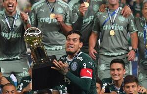 Gustavo Gómez se adueña de la Recopa Sudamericana con el Palmeiras