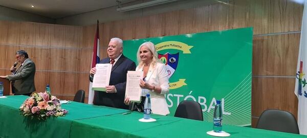 Ministra de la SENAD Zully Rolón firmo convenio con Ozorio para combatir el narcotrafico. - El Observador
