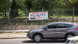 Venden sus autos por suba de combustible y deudas