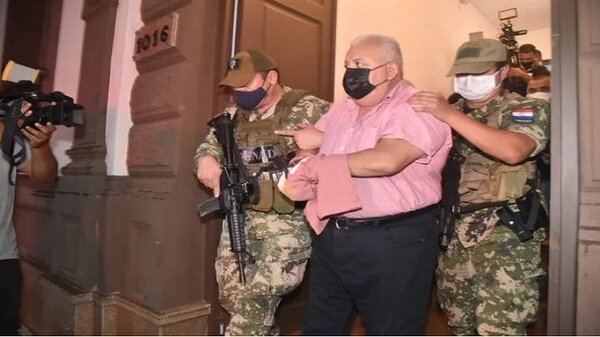 Juan Carlos Ozorio se presentó a la audiencia de imposición de medidas | Noticias Paraguay