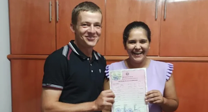 Denunciaron a su hijo menonita para separarle de su esposa paraguaya - Noticiero Paraguay