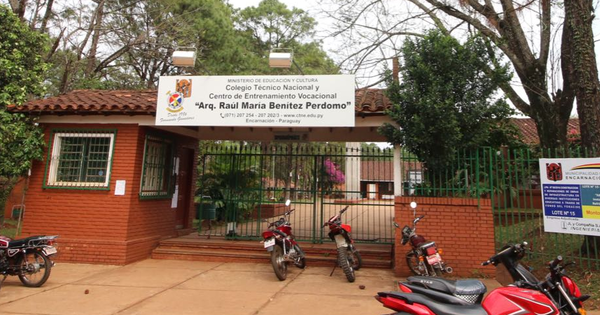 Sorprenden a estudiante con marihuana en un colegio de Encarnación - Noticiero Paraguay