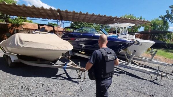 A Ultranza: Senad incauta tres lujosas lanchas de presuntos narcos