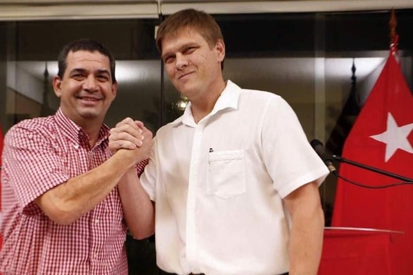 Diario HOY | Brunetti renuncia al MEC para abocarse en la campaña electoral