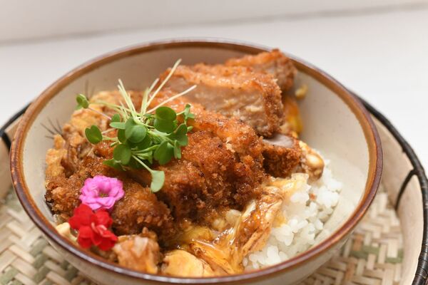 Katsudon: probá esta receta de milanesa con arroz