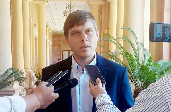 Brunetti anunció que renunciará al MEC el 11 de marzo - El Trueno