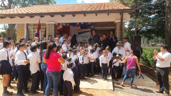 Habilitan aulas climatizadas en escuelas rurales