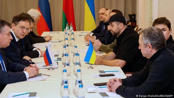 Ucrania y Rusia acordaron cese temporal de ataques para abrir corredores humanitarios - ADN Digital