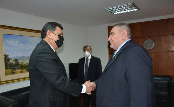 Ministro Edgar Olmedo se reunió con autoridades de la Corte Suprema - Noticiero Paraguay