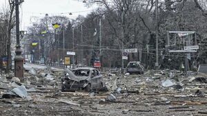 Rusia bombardea Ojtirka, en el nordeste de Ucrania