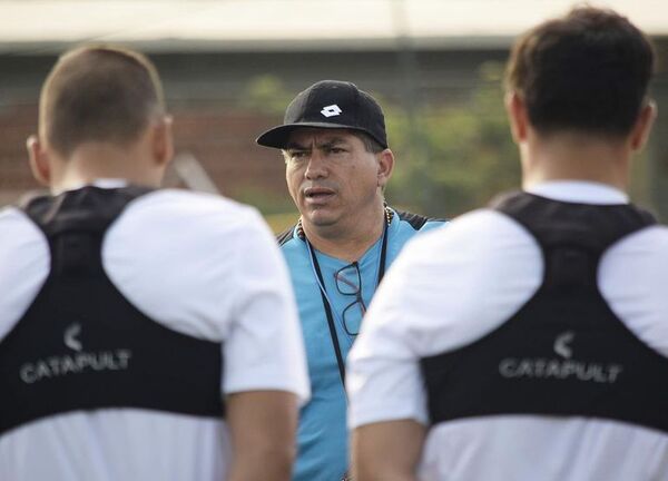 Dos cambios maneja el “Tiburón” en Resistencia - Fútbol - ABC Color