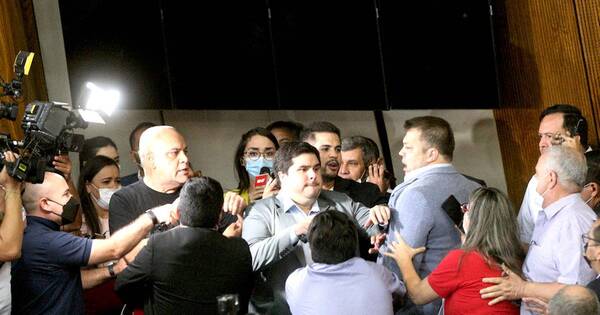 La Nación / Constatan violación de reglamento interno en sesión de Diputados