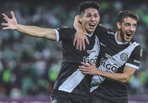 Olimpia empata y se enfrentará a Fluminense