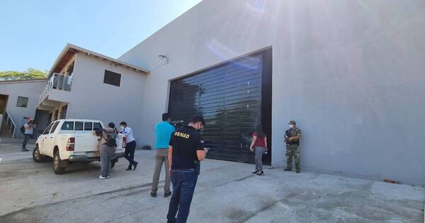 La Nación / A ultranza Py: fiscal constató que se vació un depósito al iniciar el operativo