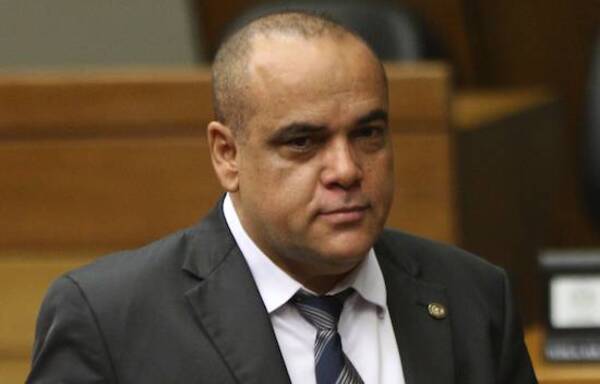 Diario HOY | Diputado denunció escuchas ilegales hace un mes, recuerda