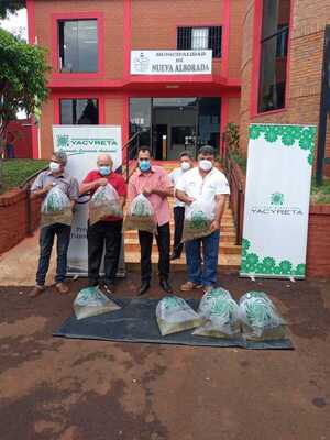 Programa Fauna Íctica de la EBY entregó más de 23 mil alevines en Itapúa