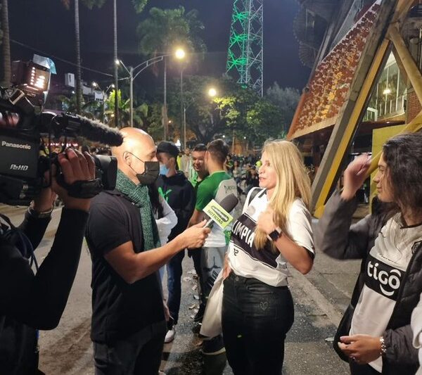 “Yo soy la hija de Almeida”, dijo en Medellín