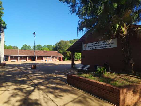 Controlarán ingreso de alumnos en el Colegio Técnico de Encarnación