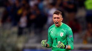 La vuelta de Fernando Muslera, gran novedad en Uruguay