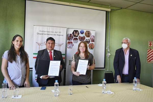 Renovación del convenio marco de cooperación entre PROCOSARA y la Gobernación de Itapúa.