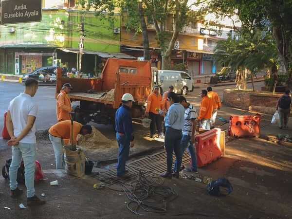 Reparan alcantarillado del microcentro de Ciudad del Este - ABC en el Este - ABC Color