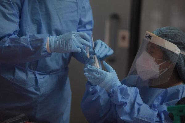 Se registra un descenso del 52% en casos de coronavirus - Nacionales - ABC Color