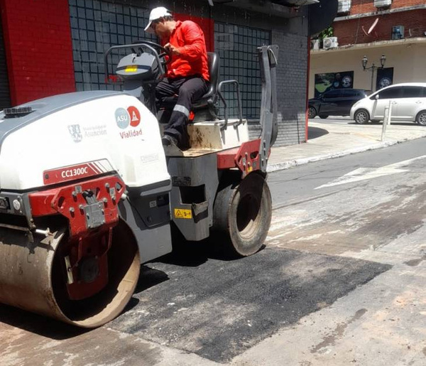 Crónica / Algo no olía bien, pero aparecieron los de la Essap y arreglaron cloacas
