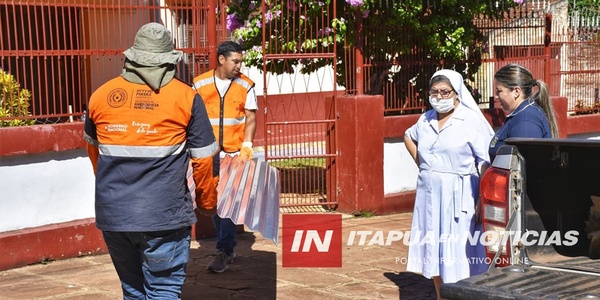 EL HOGAR DE ANCIANOS SANTA MARÍA RECIBIÓ CHAPAS LUEGO DE SER AFECTADO POR EL TEMPORAL - Itapúa Noticias